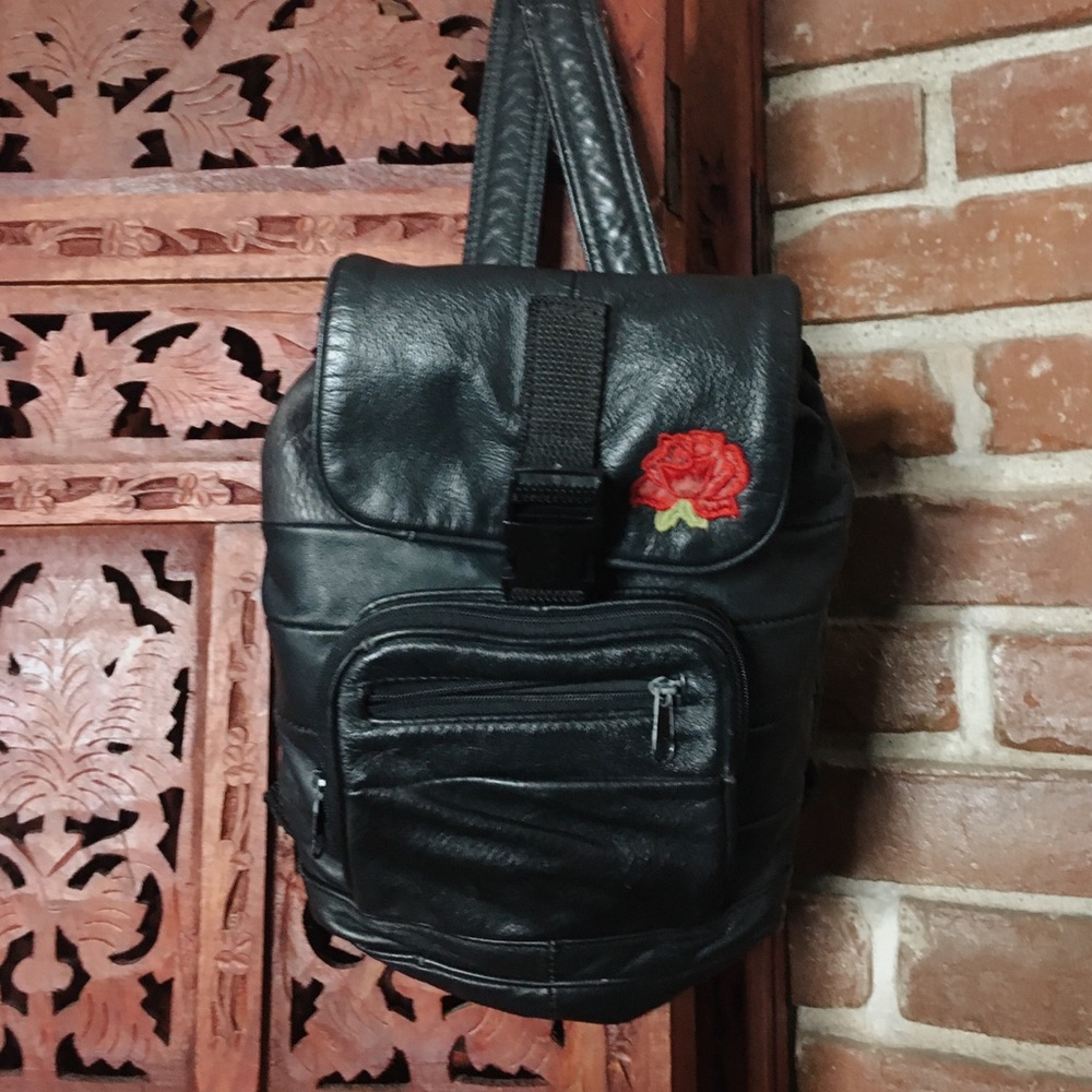 VINTAGE 90S BACKPACK